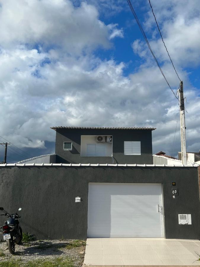 Sobrado Com Piscina E Area Gourmet Na Praia Da Enseada 瓜鲁雅 外观 照片
